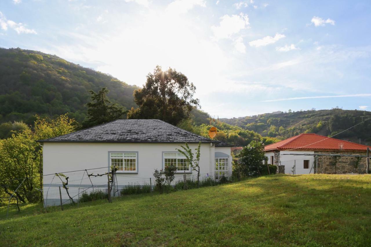 Villa Casa Dodo Castro Caldelas Esterno foto